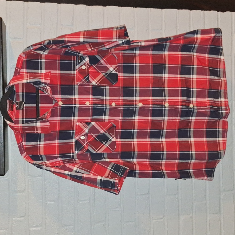 👹 Collectible Enyce Button Up 5X Red and Navy Plaid Short Sleeve Shirt